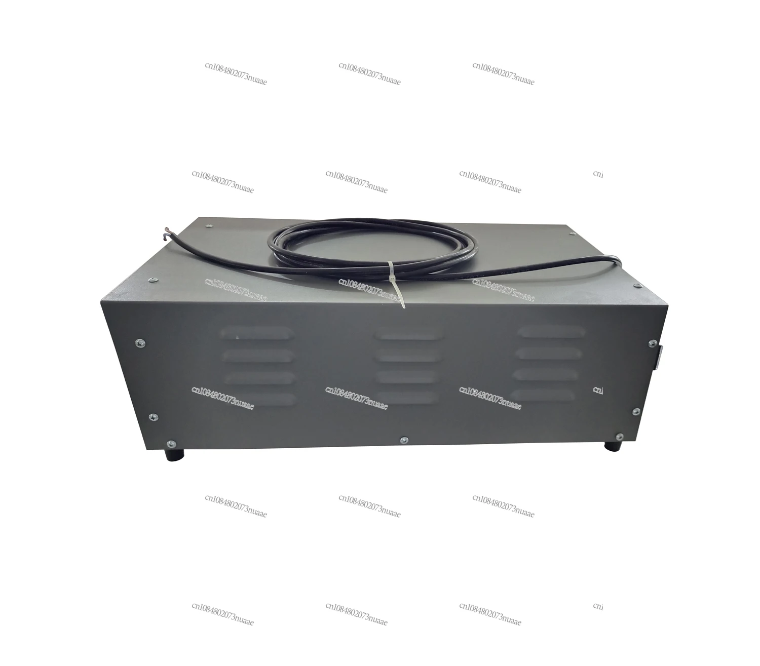 

Круглая вязальная машина принимает блок питания для хранения электронной пряжи.