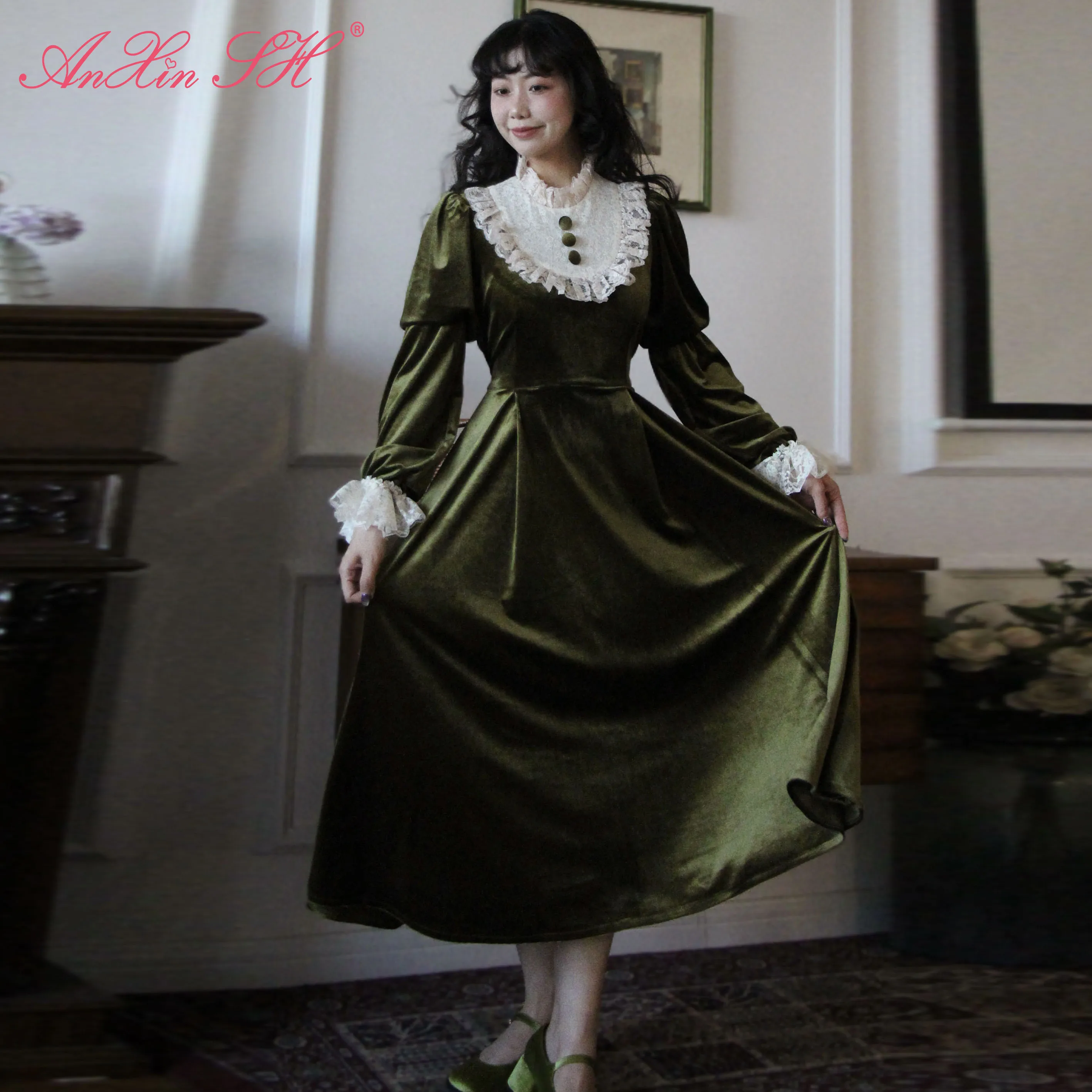 

AnXin SH vintage princess green velour white flower lace o neck long sleeve button ruffles zipper customized evening dress