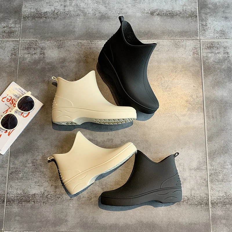 Fashion Rain Shoes for Women Platform Ankle Rain Boots Ladies Rubber Shoes Outdoor Waterproof Walking Booties New Working Boots