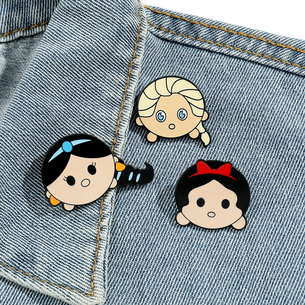 3 Pcs Cartoon Creativity Princess series Brooch Queen Elsa of Snow White Enamel Pin Fashion  Metal Badge Backpack  Cap Accessory