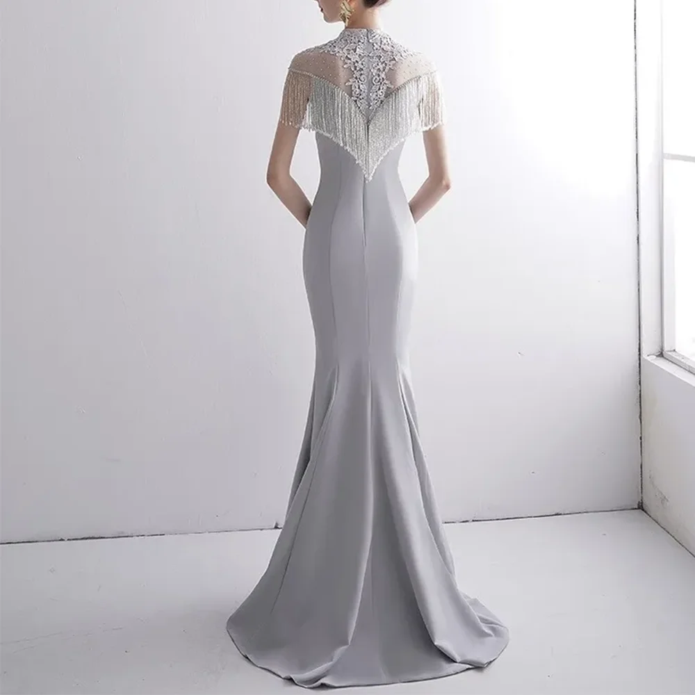 Abiti da sera di lusso in raso grigio Abiti da ballo per feste formali Appliques Tromba in pizzo Abiti da ballo da sera classici personalizzati 2025