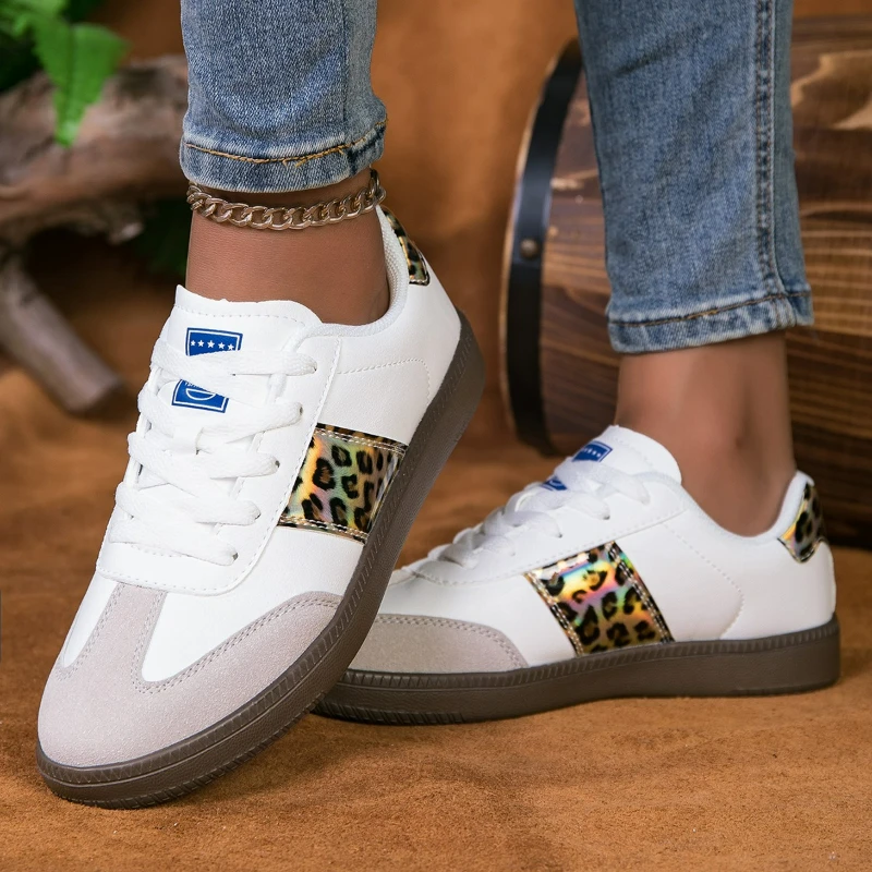 Women Comfortable Breathable Flat Heels Sneakers Woman Non Slip Soft Sole Sports Shoes Plus Size Leopard Print Flat Shoes view 3