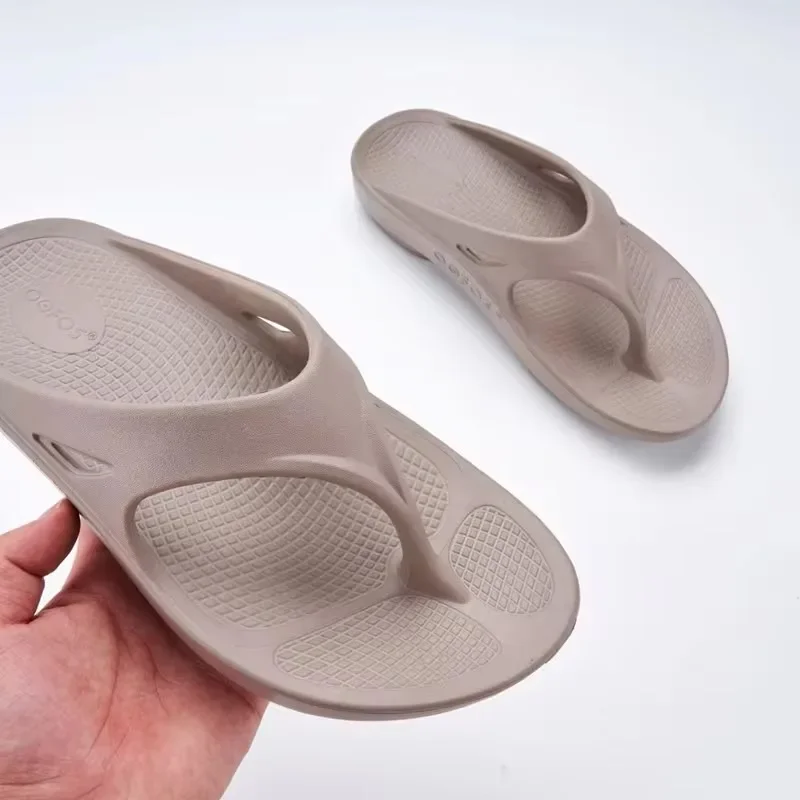 Sandalias originales OOFOS, zapatos de recuperación ligeros, zapatillas para hombres y mujeres, sandalias deslizantes de interior de fondo suave para el hogar, zapatos de playa ligeros