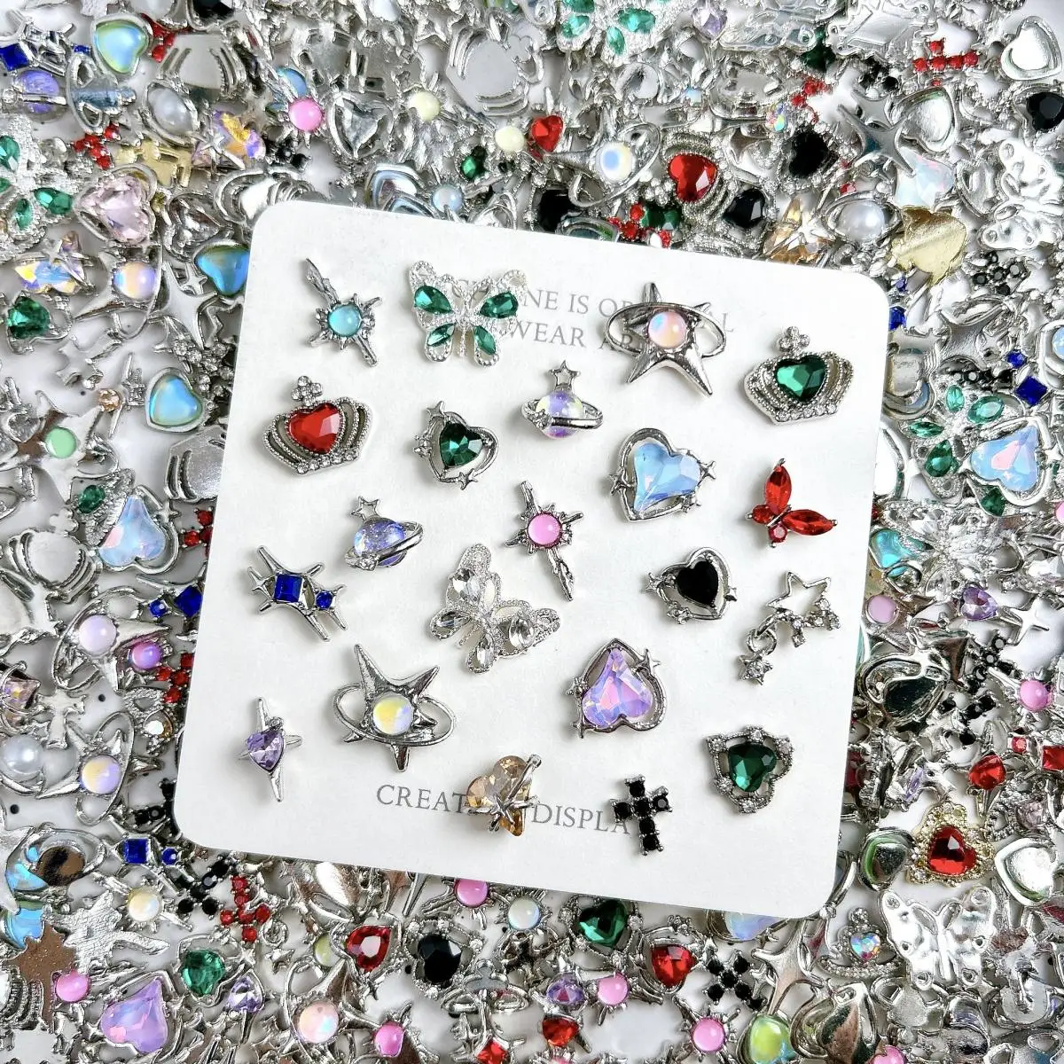 20PCS Exquisite Funkelnde Silber Legierung Intarsien Strass Nagel Charms Herz Stern Schmetterling Gemischt Nail art Dekoration DIY Handwerk