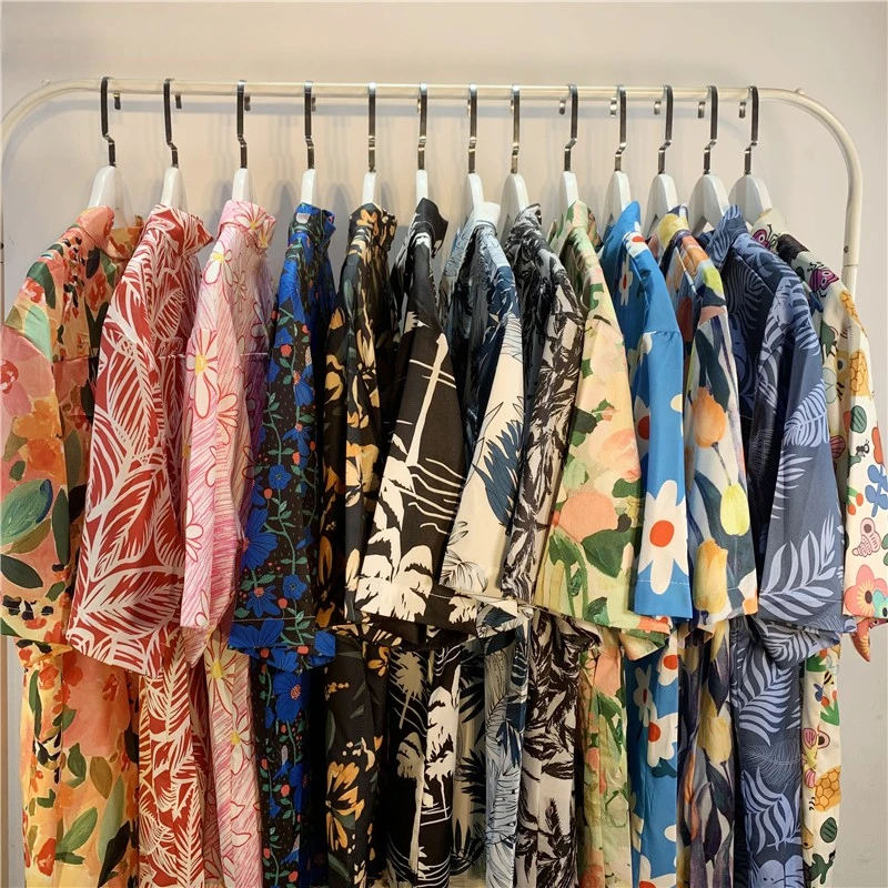 

2023 Male Shirt Oversized Floral Short Sleeve Tops Summer Casual Holiday Buttons Social Luxury Clothing Male Hawaii Blouse Y108