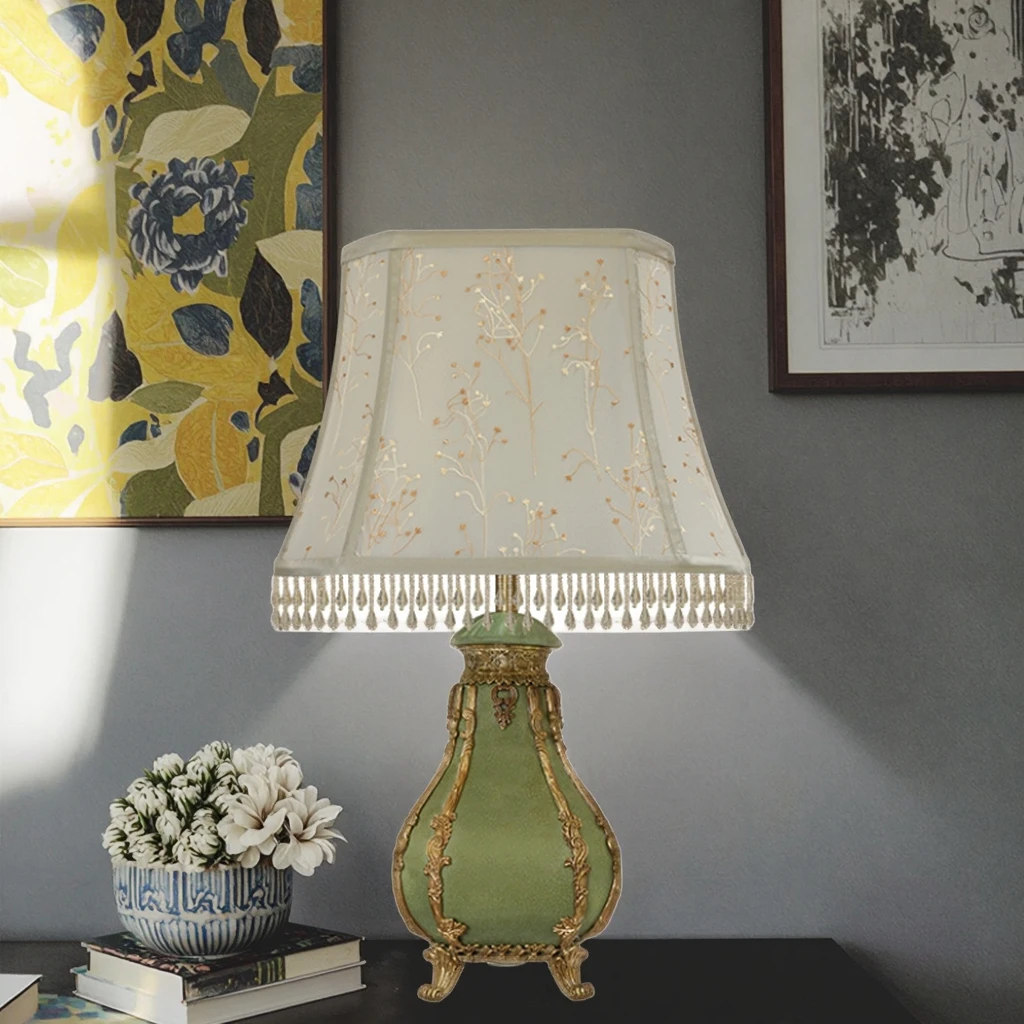 &c Modern Luxury Porcelain Table Lamp with Brass Green Design Home Decorative Element for Living Space