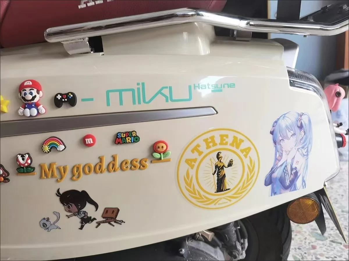 Anime Hatsune Miku Reflection Car Sticker Chassis Computer Electric Car Luggage Compartment Cute Sticker Kids Toy Gift