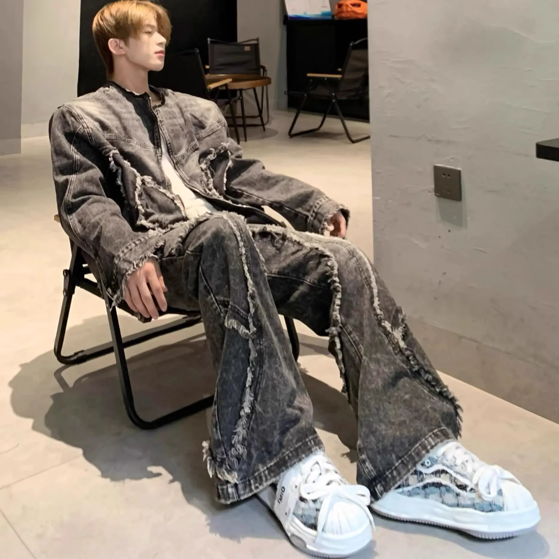 

Retro American Sle Men's Denim Jaet oulder Pads Flared Jeans with Tassel Autumn Set Casual Sportswear Long Sve