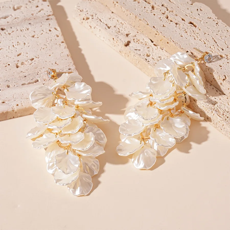 Thumbnail 3 - #40 Best Earrings to Buy In 2026