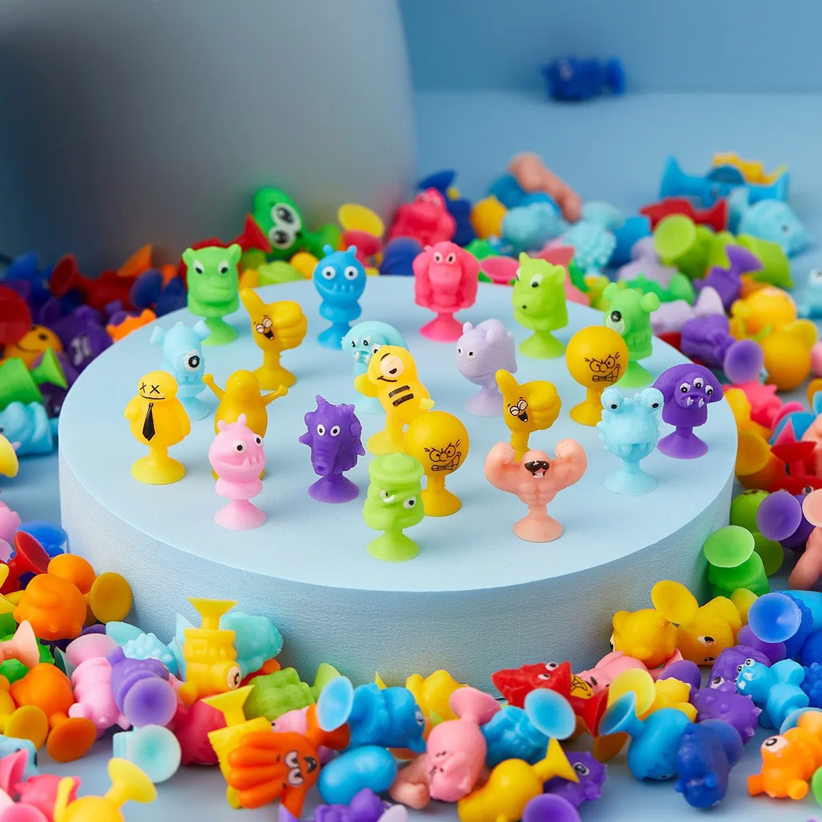 Facial expression suction cup sticky toy, DIY puzzle toy for children, random color and style, parent-child interaction