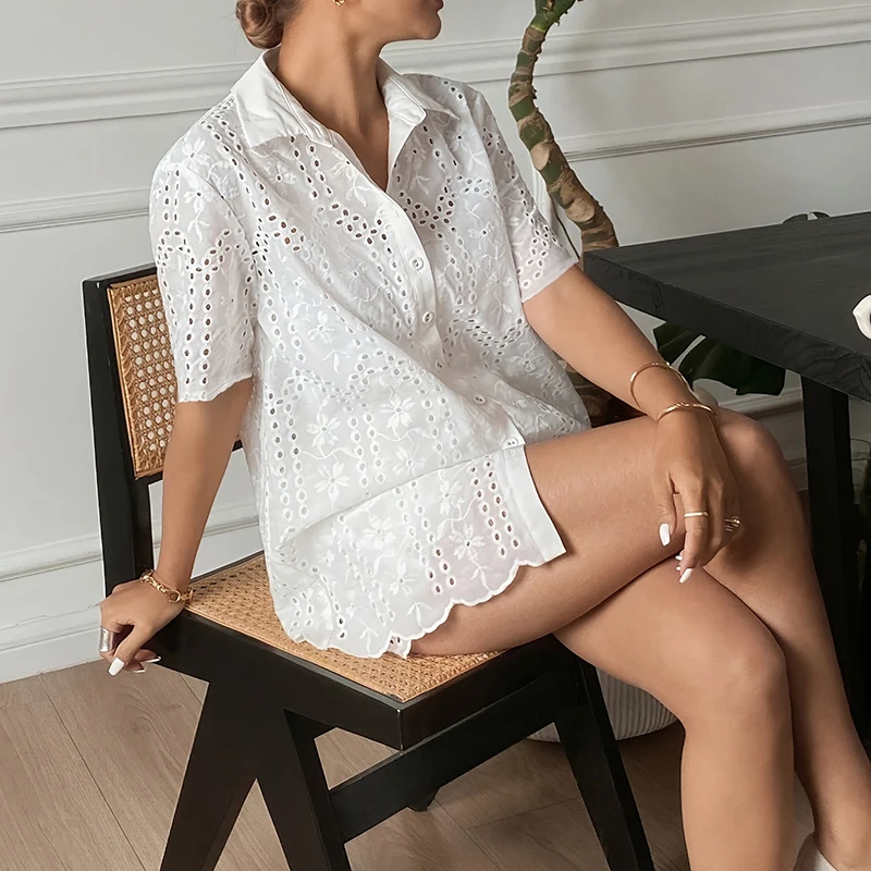 

Summer New Simple Loose Homewear Sets Lady Embroidery Hollow Out Vacation Set Casual Solid Short Sleeve Lapel Shirts&Shorts Sets