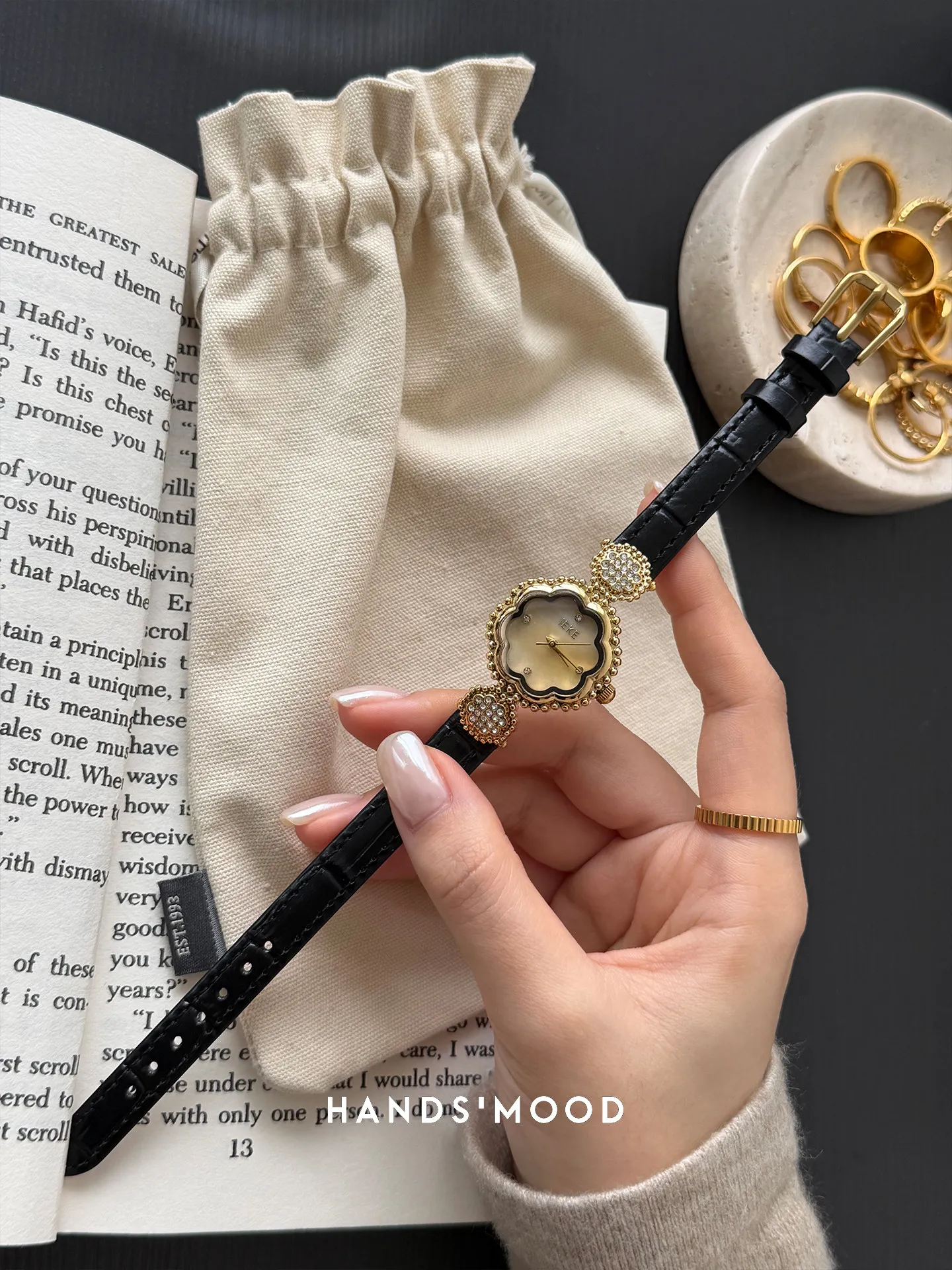 Retro watch exquisite luxury temperament lace high quality ladies leather gold watch girlfriend birthday gift quartz watch