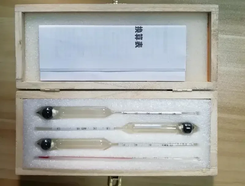 Vodka, whisky wooden box-packed alcohol meters (range 0 - 40%, 30 - 70%, 70 - 100%) high-precision 4-piece set alcohol testers