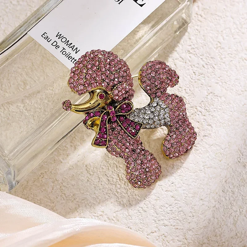 Vintage Gorgeous Imitation Crystal Poodle Dog Brooch Cute Animal Badge Fittings Men/Women\'s Suits Dresses Corsage Accessories