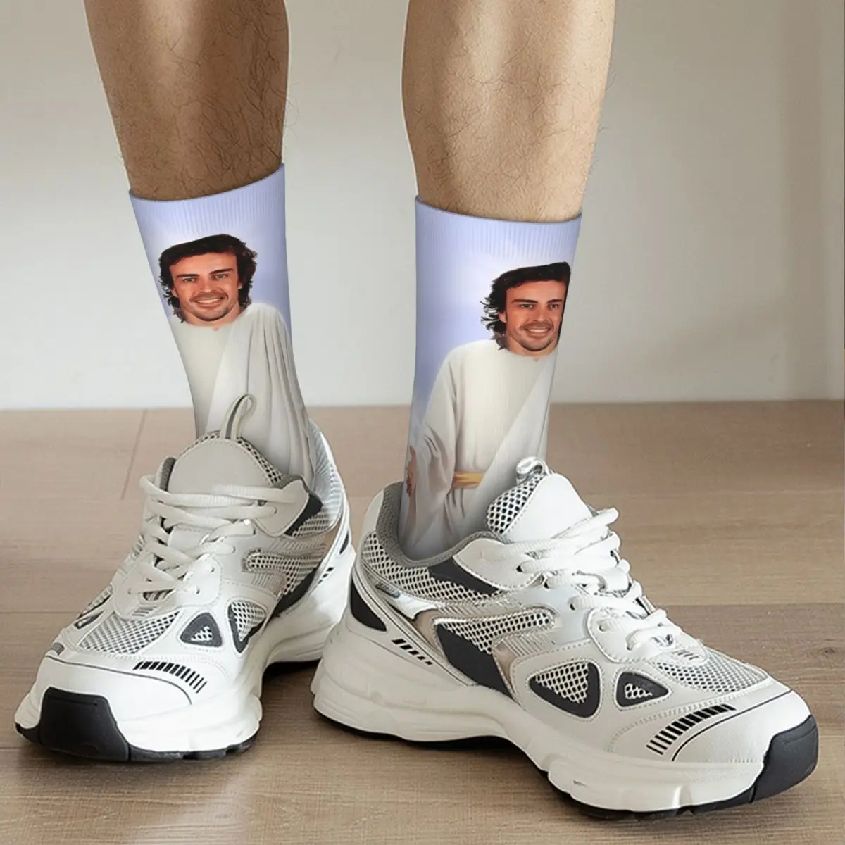 Lustige fernando alonso jesus waren socken flexible skateboard mittel rohr socken weich für frauen geburtstags geschenk