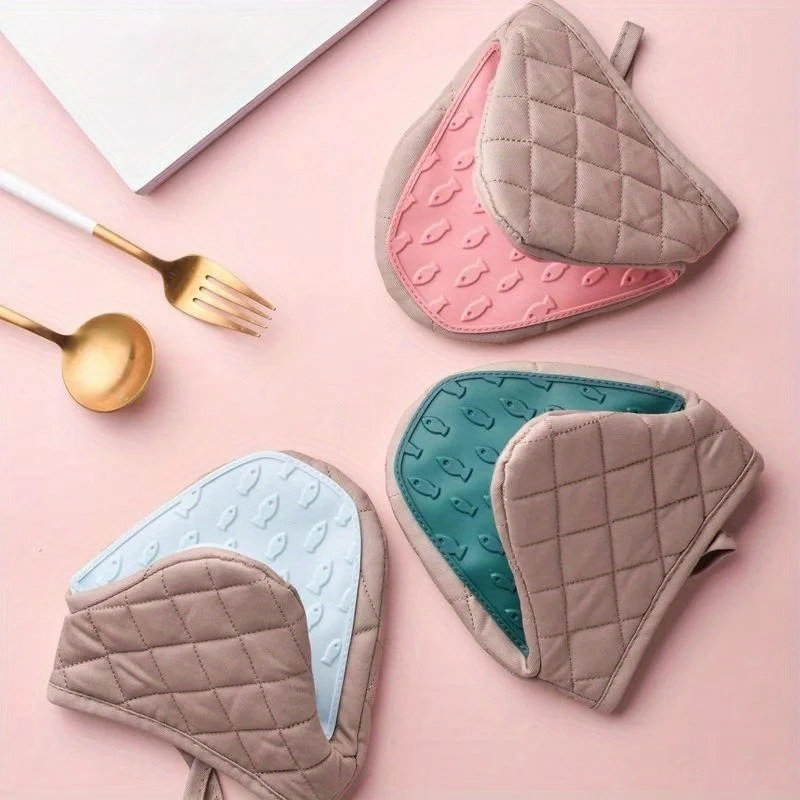 1pc Pads | Ergonomic Grip, Non-Slip Kitchen Mat, Baking Oven Insulated Gloves,Fish shaped semi silicone cloth hand grip gloves view 2