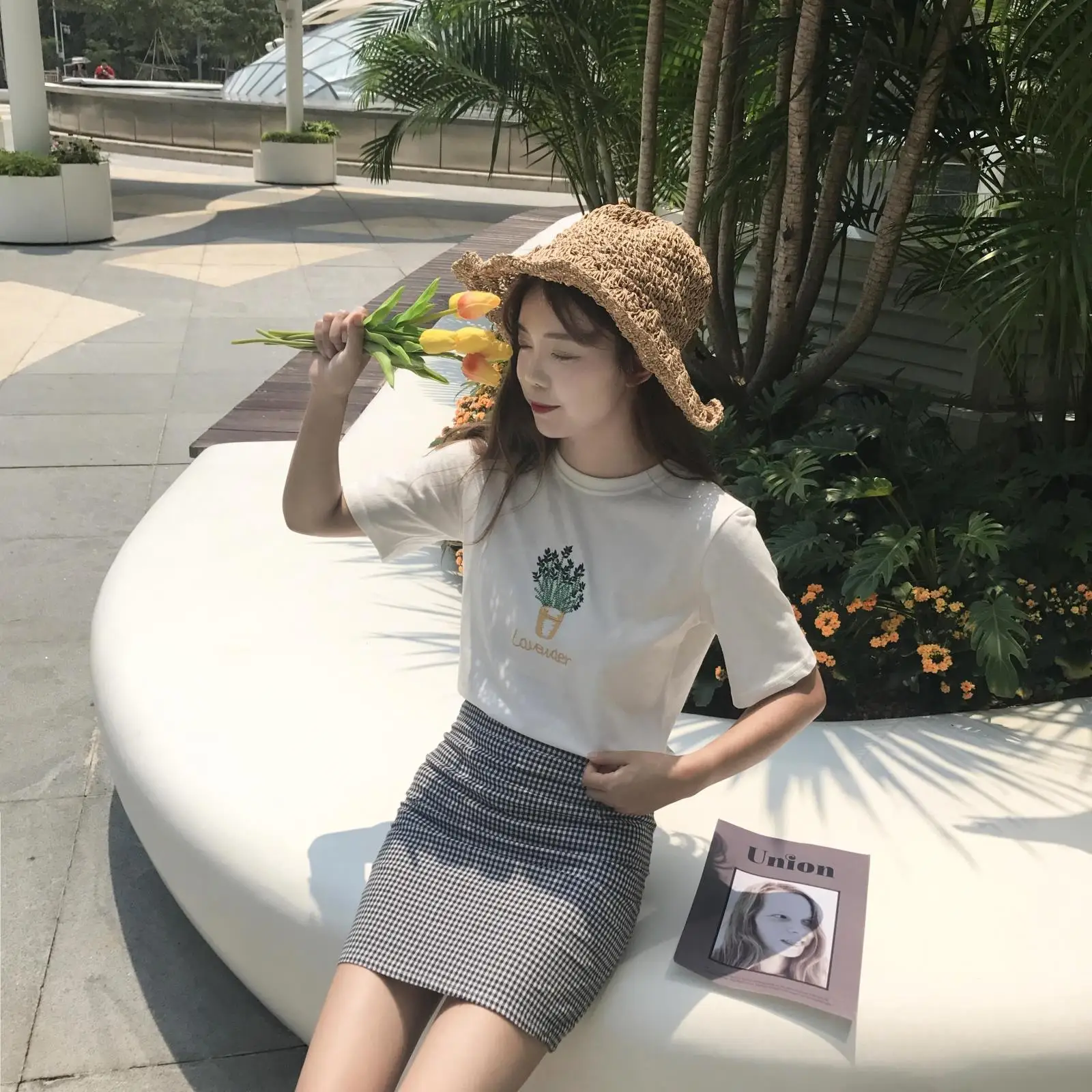 Summer Cute Flower Embroidered tops White Loose Cotton Casual Short Sleeve Female T-shirts