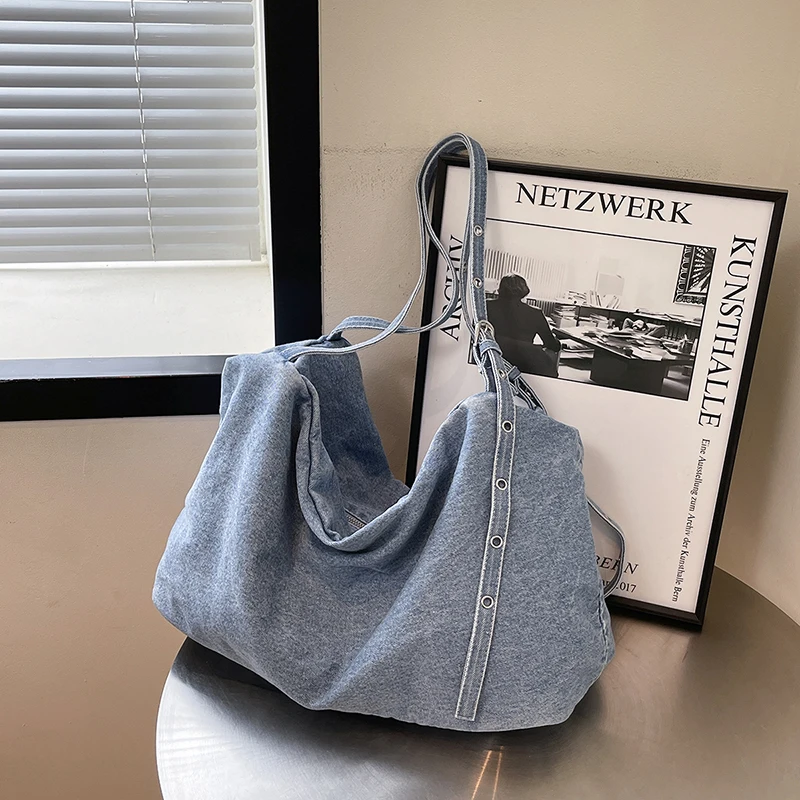 

Fashionable Denim Versatile Commuting Shoulder Bag for Women 2025 High Quality Casual Large Capacity Single Armpit Handbag