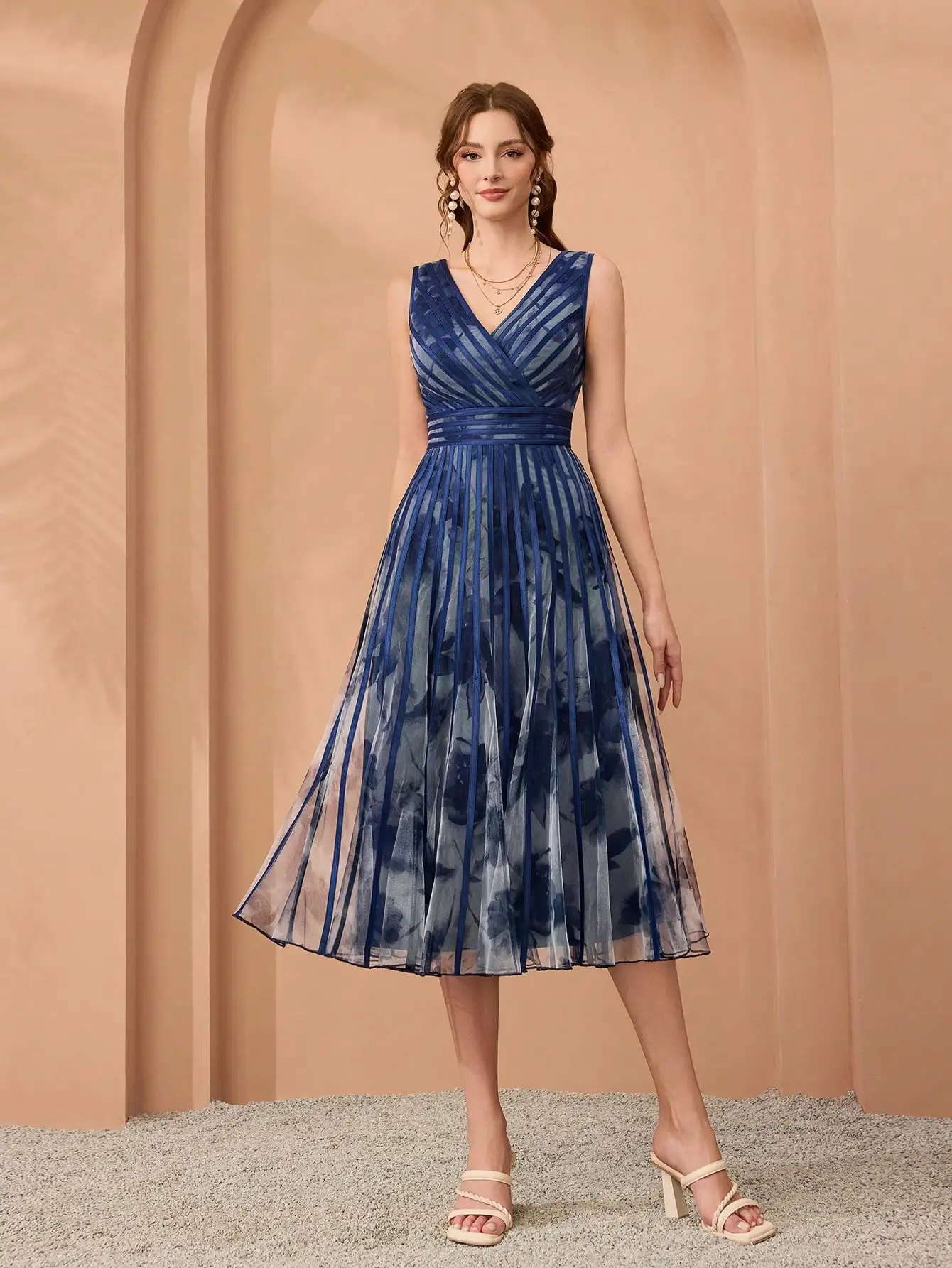 

Высококачественное вечернее платье в сетку в полоску с принтом Mgiacyv