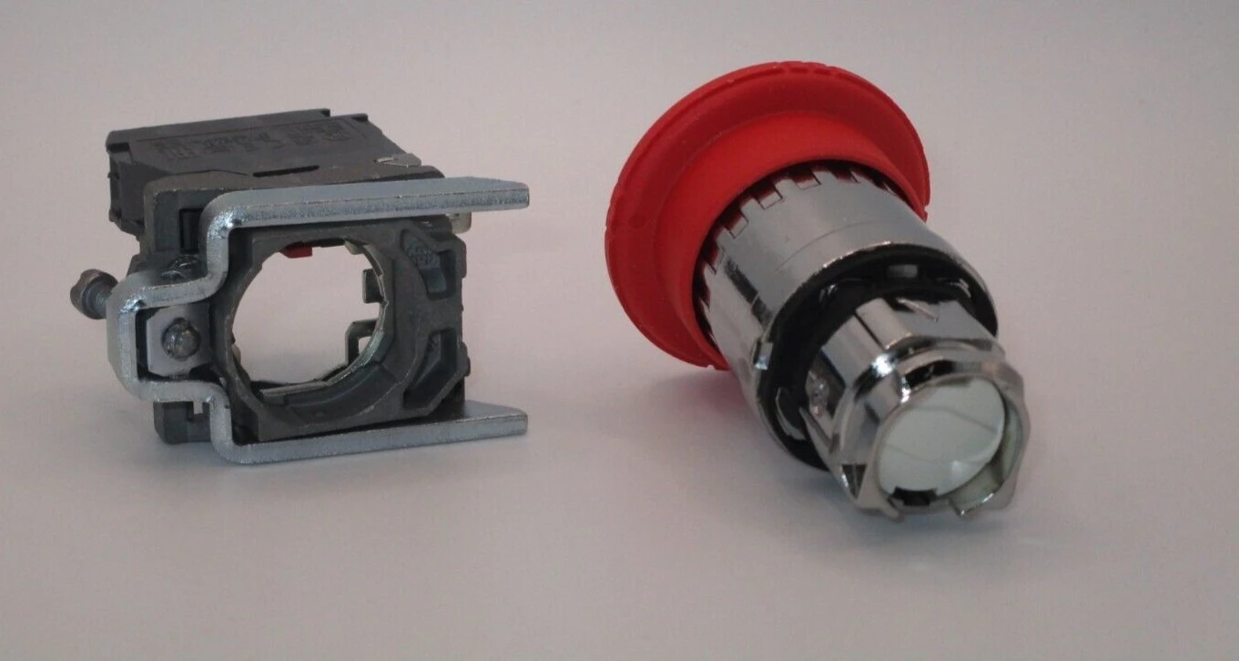 YY   YYXB4BS8442 Original Emergency STOP Switch FAST SHIPPING