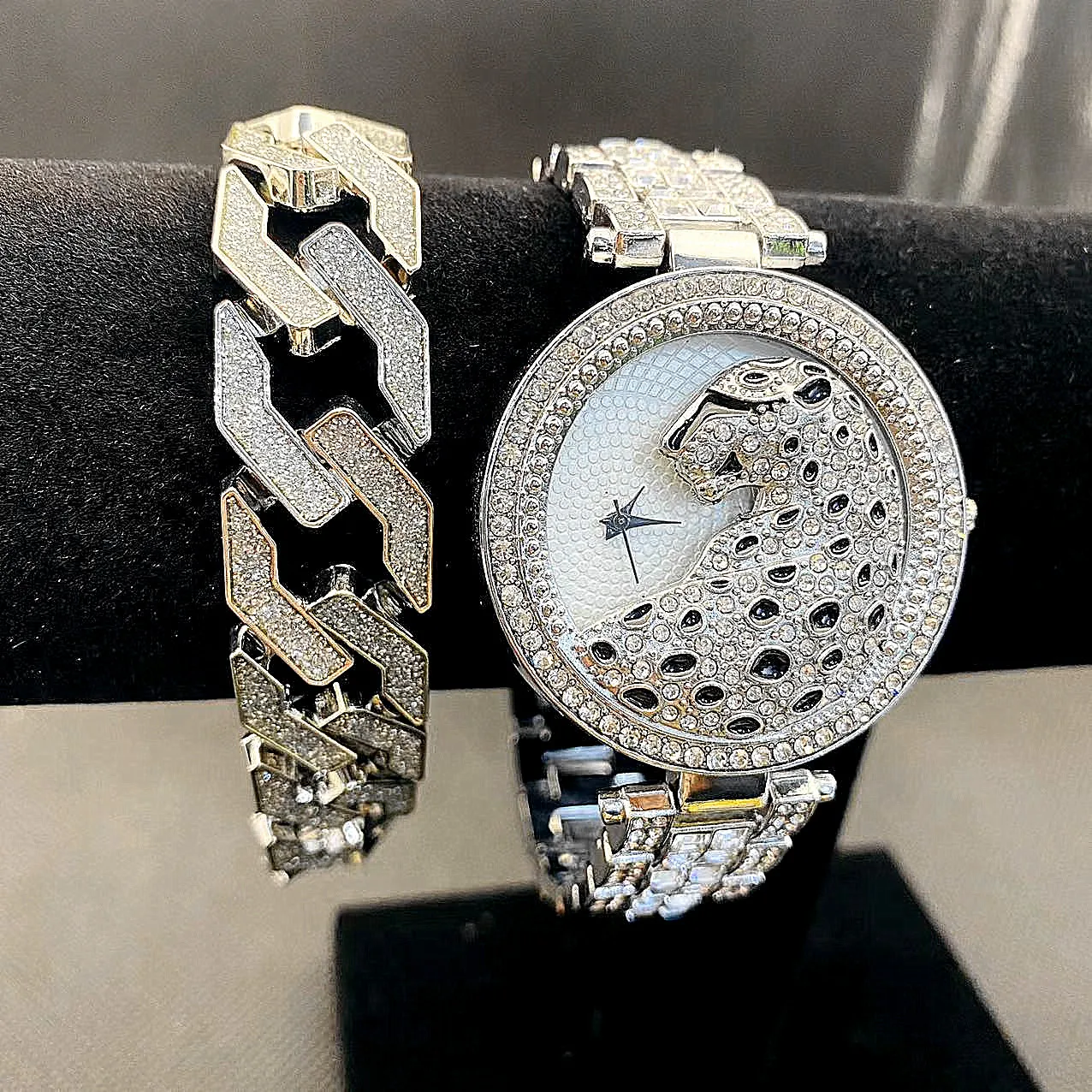 2pcs Iced Out Watch for Women Bling Bling CZ Bracelet Leopard Wrist Watch Luxury Diamound Watches Women jewelry Set Reloj Mujer