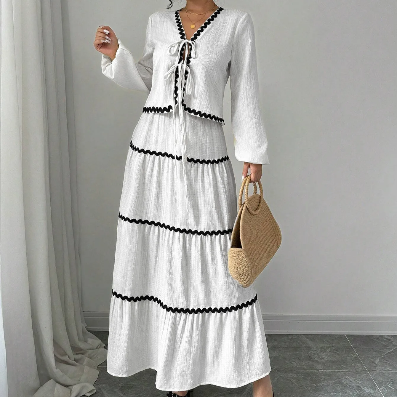 Abito da donna bohémien in 2 pezzi Primavera Autunno Abito in pizzo bianco con cravatta sul davanti Manica lunga con scollo a V Cardigan Top e gonna maxi a strati