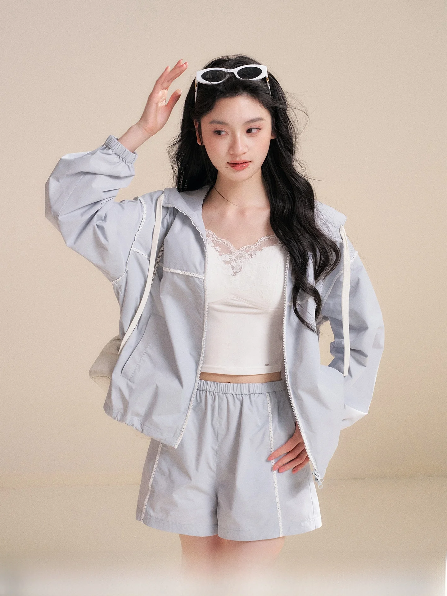 

Kroche Casual Oversized Hooded Jacket And Shorts Set with Ruffle Splicing Spring Fashion Women's Zipper Closure Sunscreen Clo...