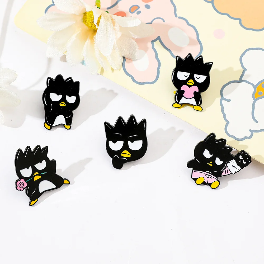 Anime Penguin Enamel Brooch Pins Cute 5 Types Game Cartoon Penguins Badge Brooches Lapel Pin Jewelry Cosplay Prop Gift Accessory