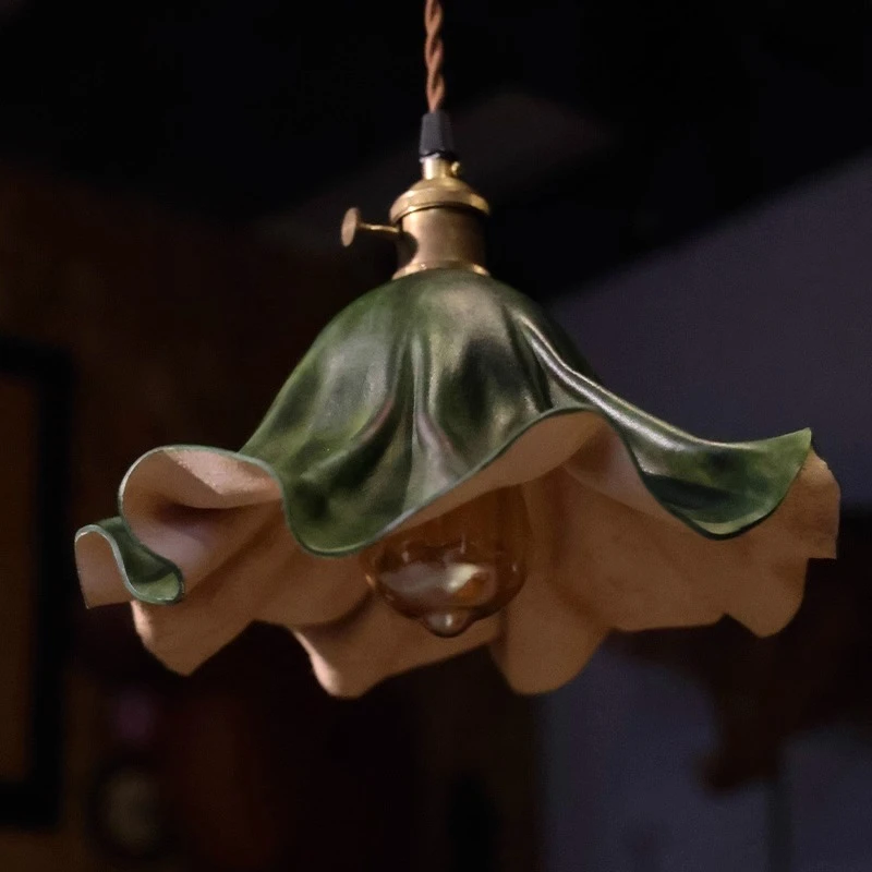 Dark green pleated top layer plant-tanned cowhide vintage homestay shaping dining table, hanging ceiling, chandelier living room