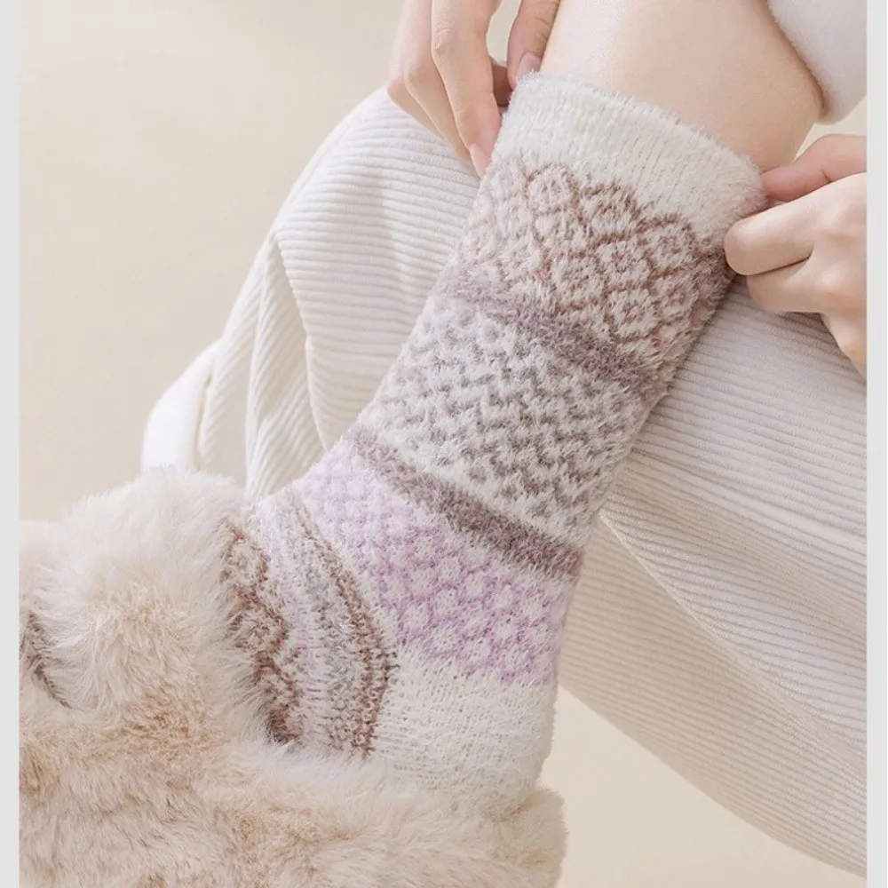 أزياء الخريف الشتاء المرجان الصوف الجوارب لينة رشاقته جوارب يمكن السير بها على الأرض نصف الصوف الدافئة النوم الجوارب للنساء الفتيات #3