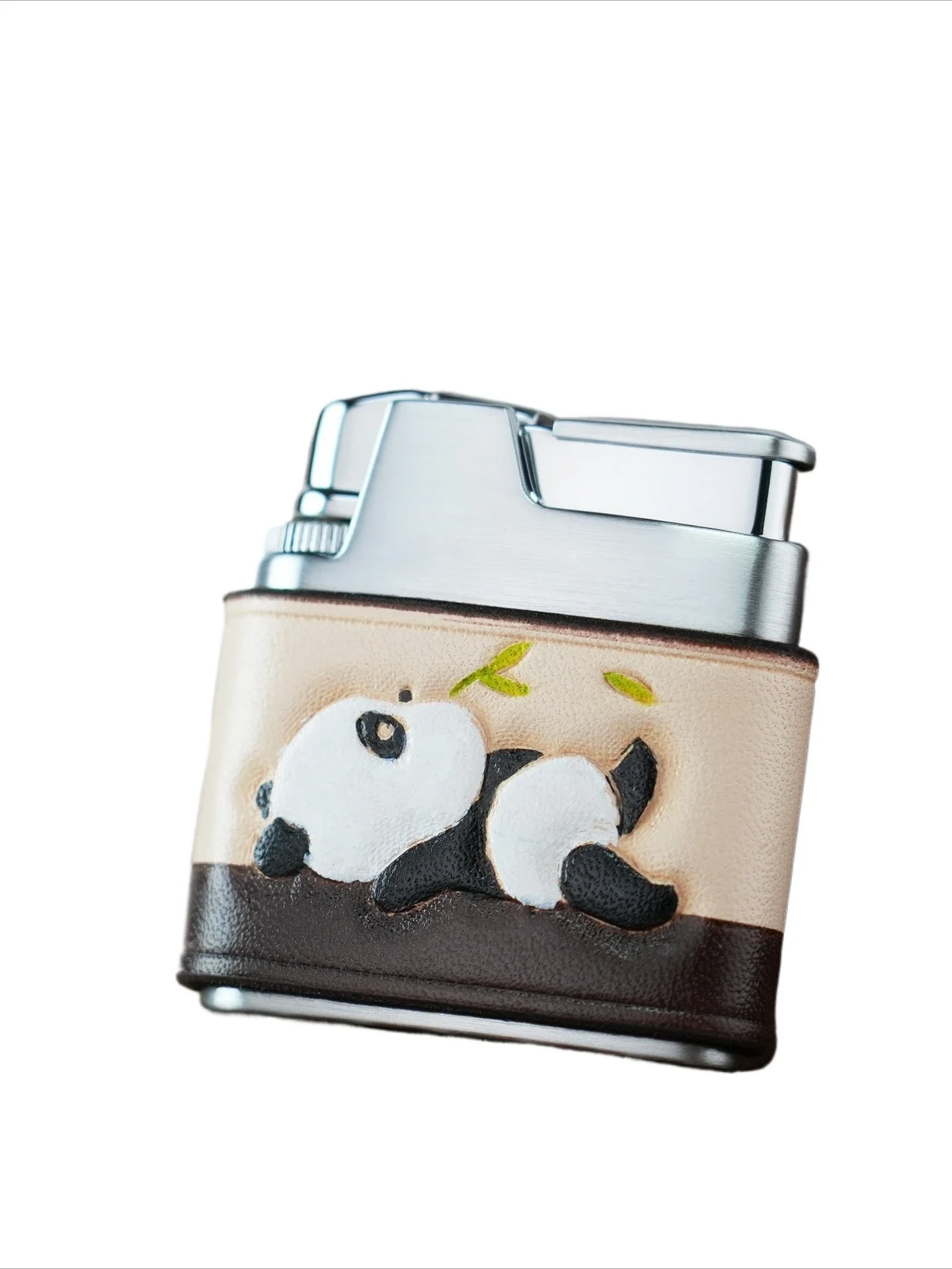 Lying flat panda cowhide engraving painting creative personality retro grinding wheel lighter