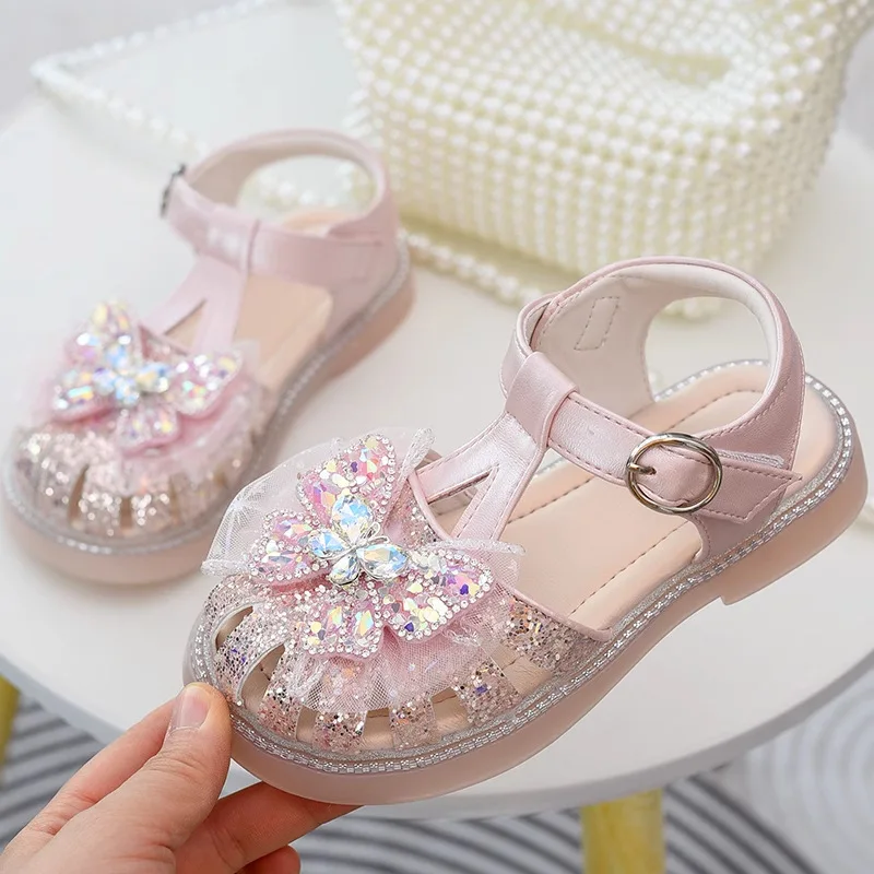 2026 New Summer Children Crown Sandals Wedding Party Girls Bowknot Pearl Shoes Sweet Elegant Kids Causal Flat Sandals