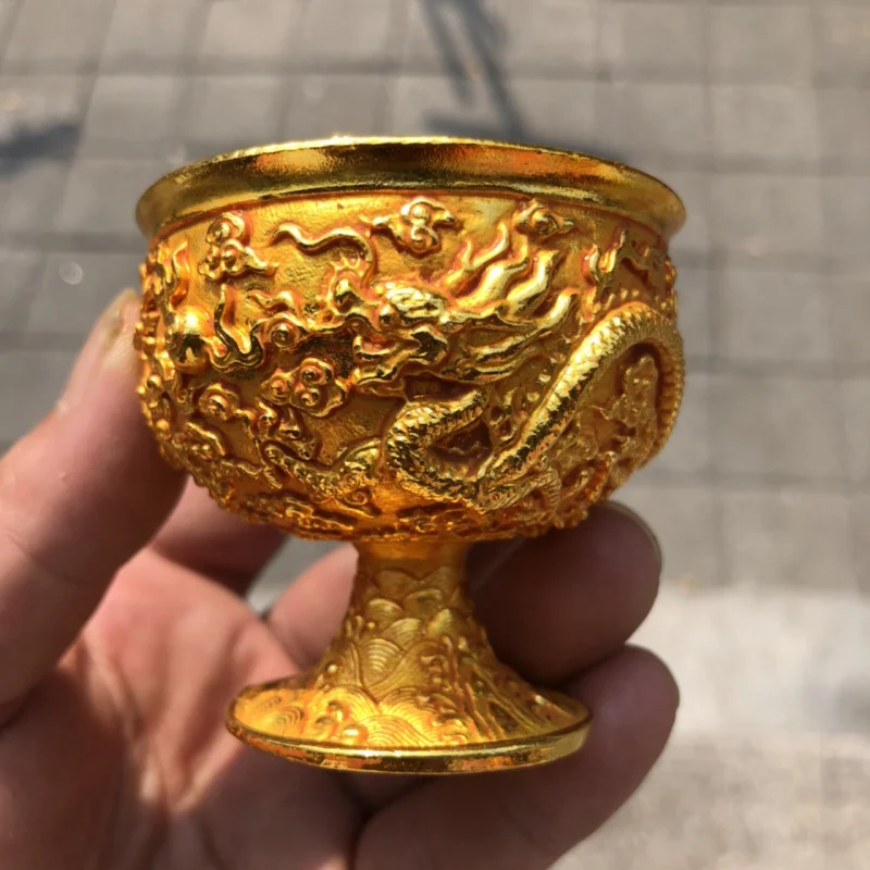 

Античная разная коллекция, имитация династии Цин, год Цяньлун, позолоченный двойной дракон, играющий с жемчужной чашкой для вина, ремесло