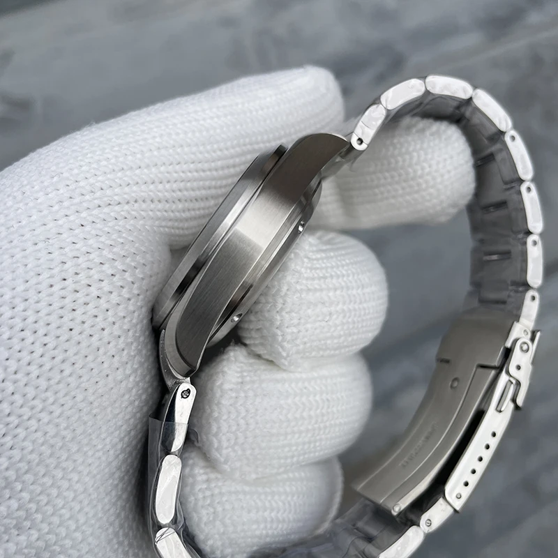 STEELDIVE Men Diver Watch 40mm Sport Automatic Mechanical Wristwatch 20Bar Waterproof C3 Luminous Sapphire NH35