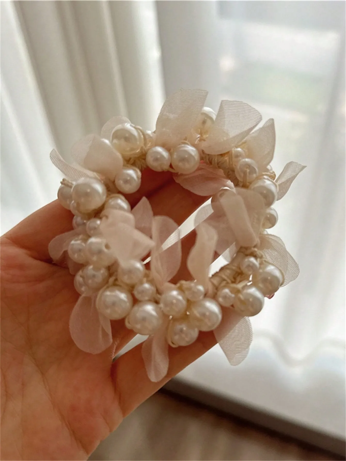 1 women\'s summer new temperament pearl scrunchie hair string bun hair band headdress