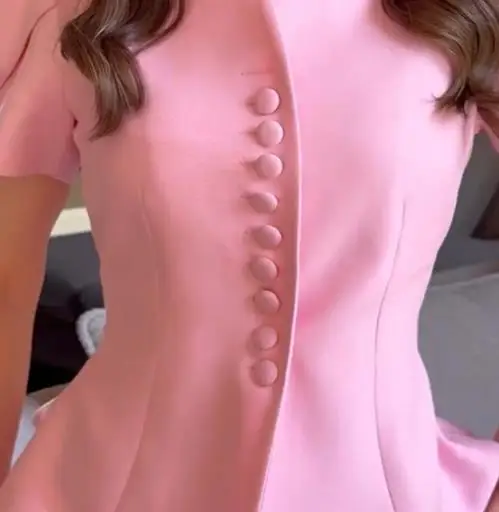 Top Women 2025 Summer New Style Temperament Buckle Puff Sleeve Casual Irregular Hem Slim Fit Short Sleeved Pink Shirt