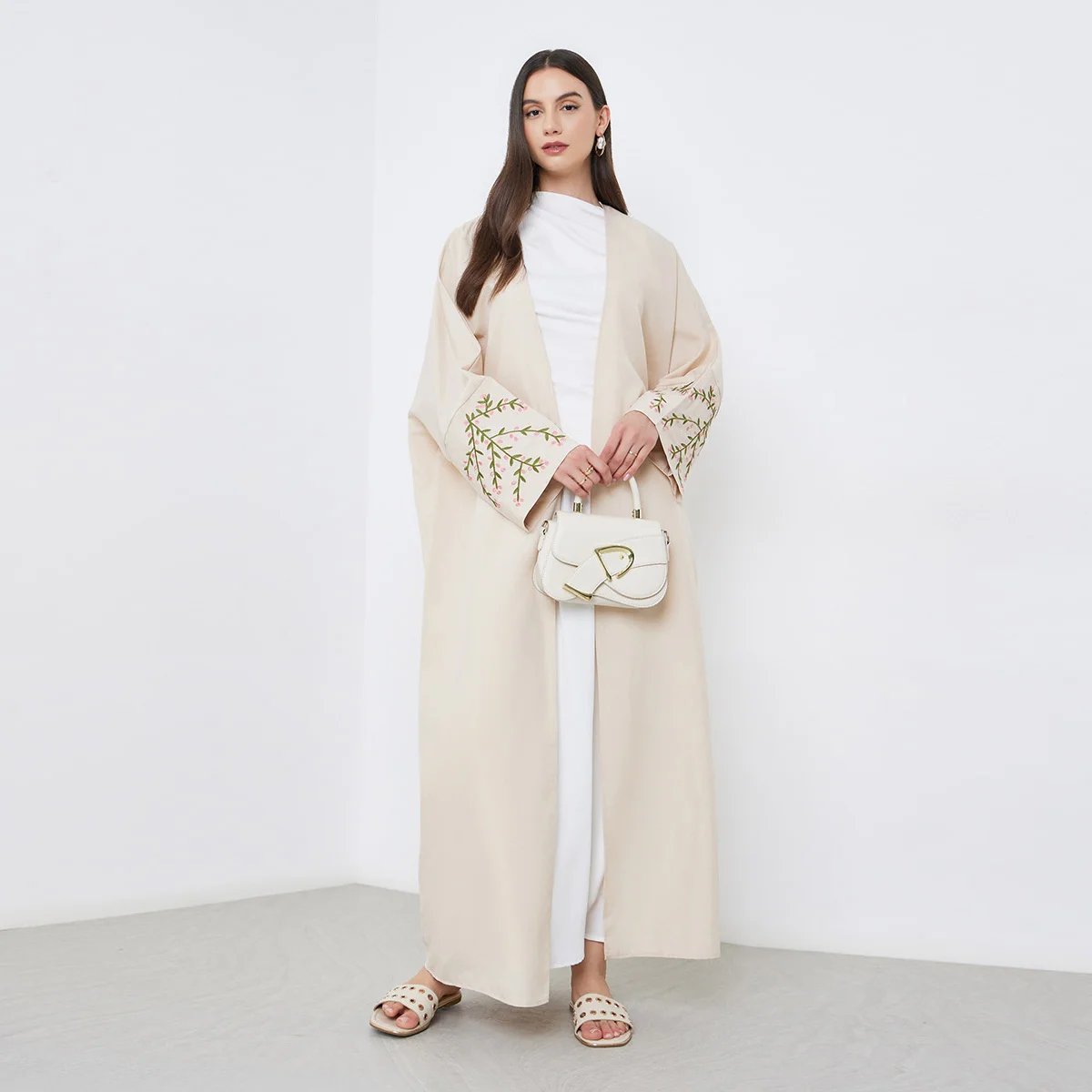 

Абая с открытым передом, мусульманские женщины, арабские платья макси, свободные абайи с длинными рукавами, кафтаны с ближневосточной вышивкой, исламские джилбабы