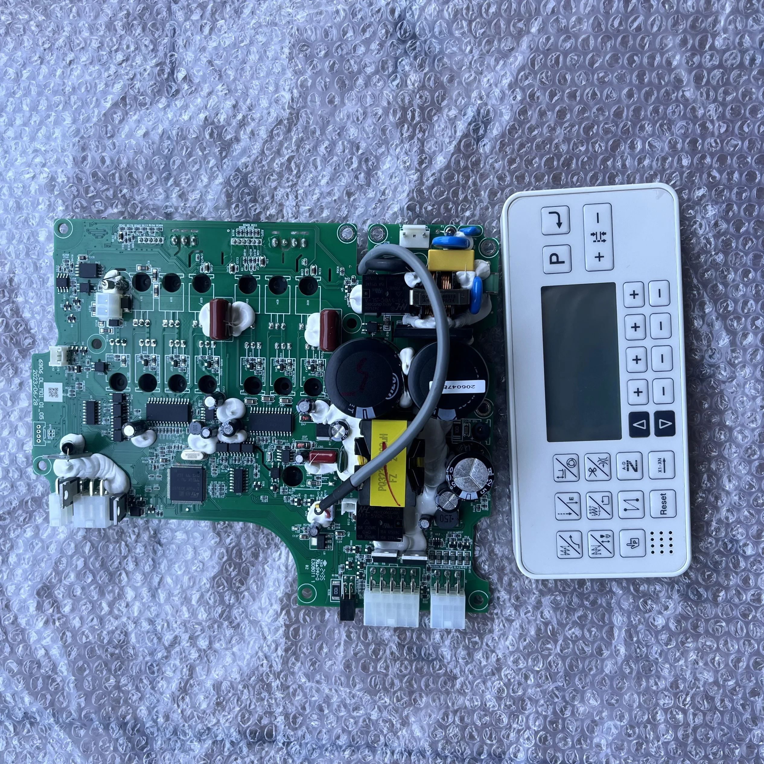 

Дисплей панели Brother 77180, электрическая плата основной платы, оригинальная высококачественная часть промышленной швейной машины