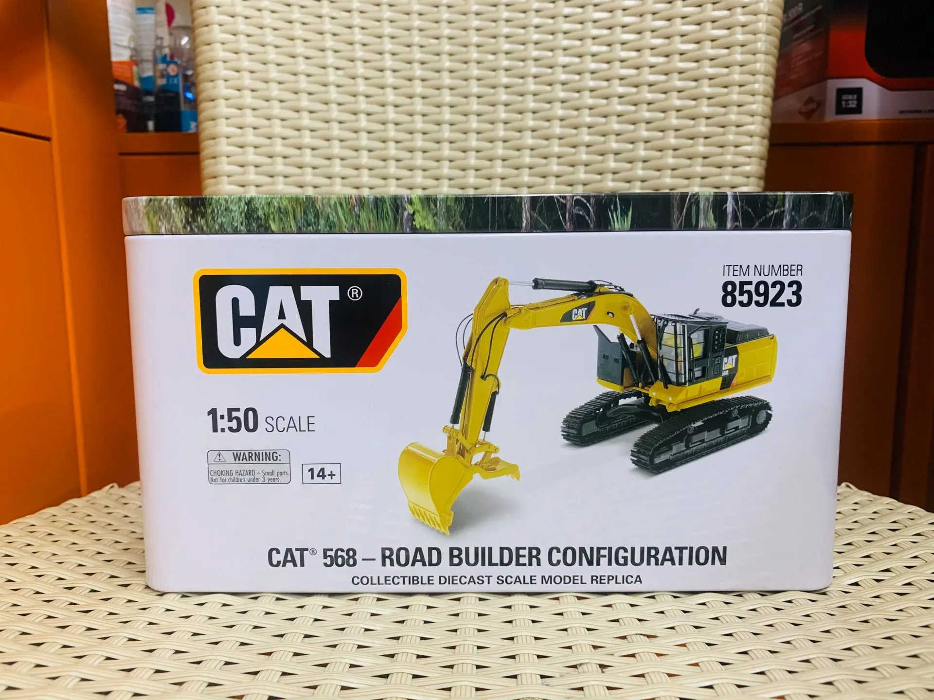 568-Road Builder Configuration 1/50 Scale Metal Model By DieCast Model DM85923