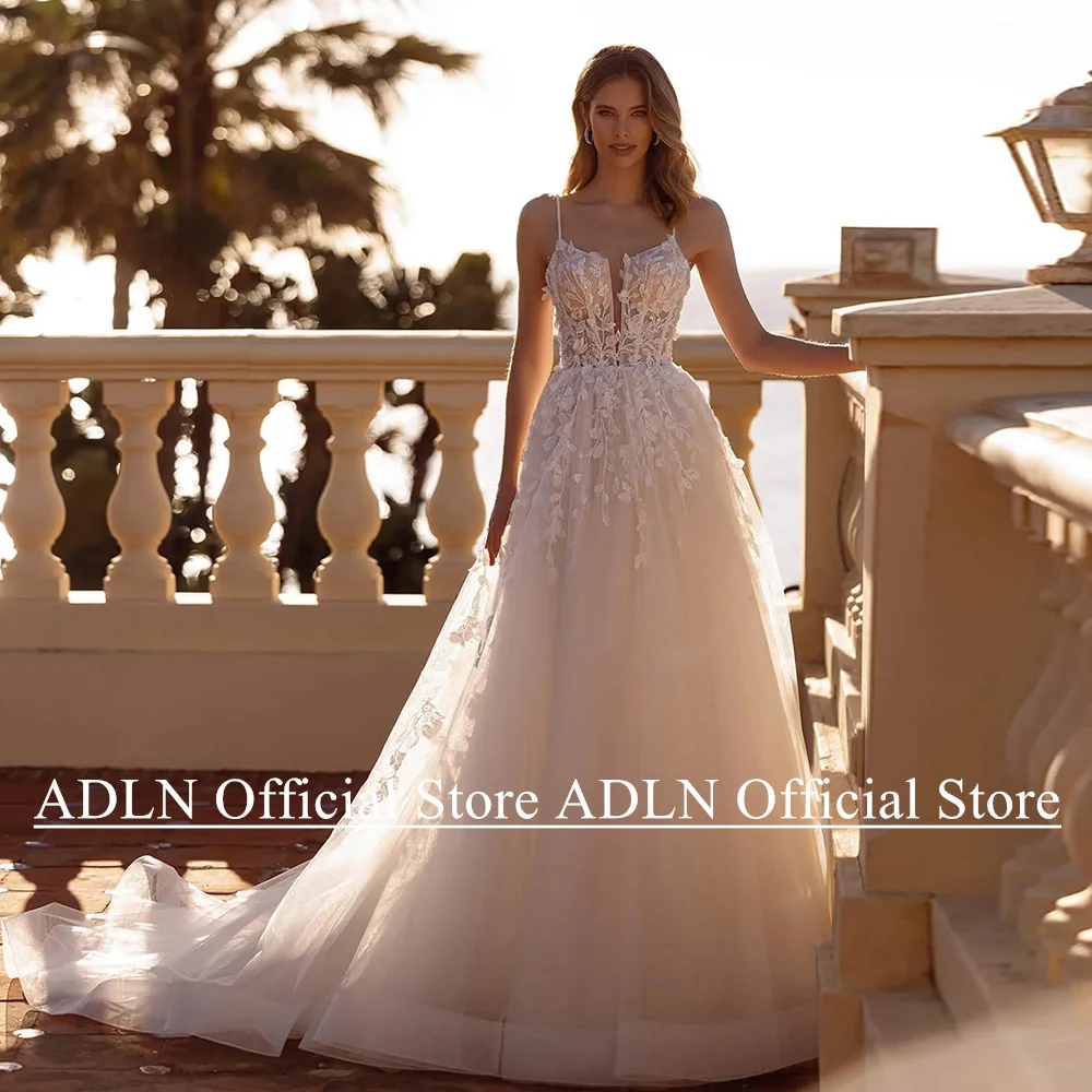 Champagne Wedding Dresses Sequined Lace Bridal Gown Customized Spaghetti Straps Sweep Train Boho Bride Dresses Vestido De Noiva