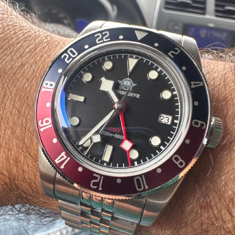 Gmt Dual Timezone Watch - ADDIESDIVE นาฬิกาดำน้ำสำหรับผู้ชายสุดหรู รุ่น GMT 515-24H กระจกบับเบิ้ล