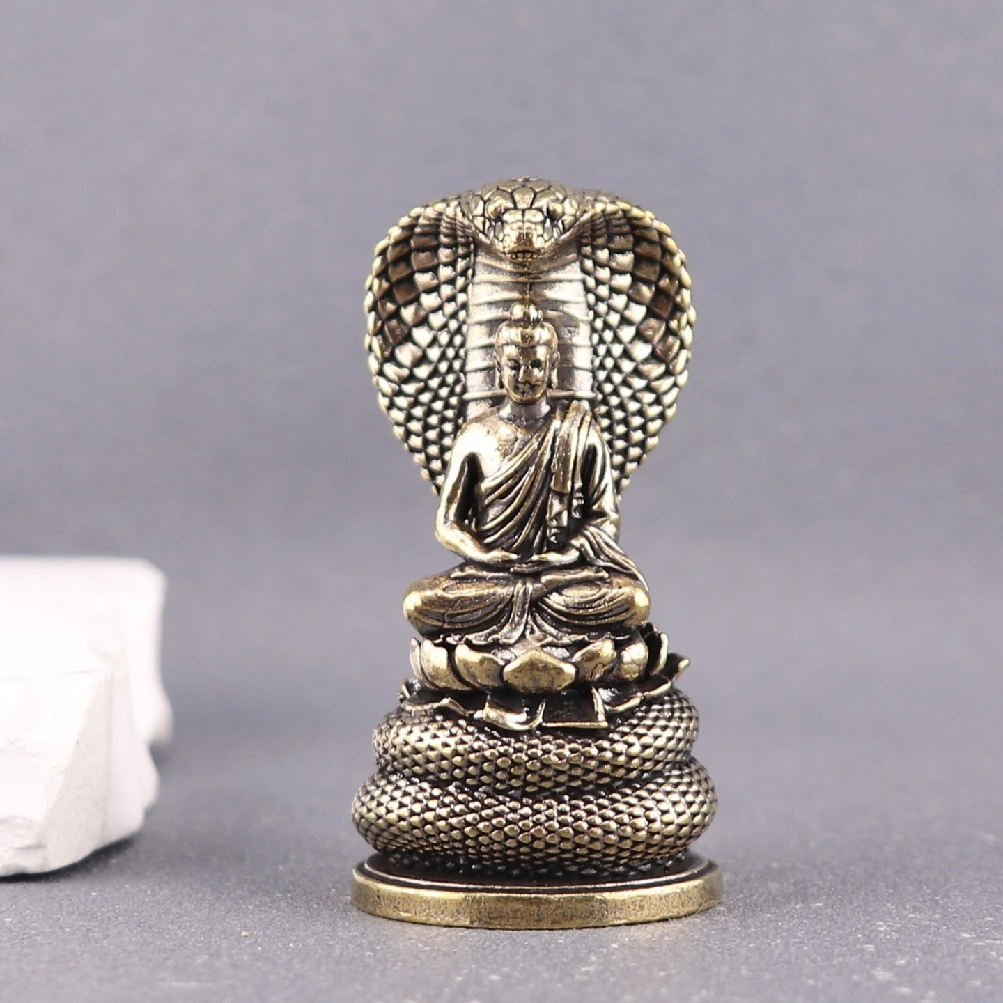 Cobra-Shakyamuni Buddha Figurine, A Niche Copper Craftwork and Cultural and Creative Product