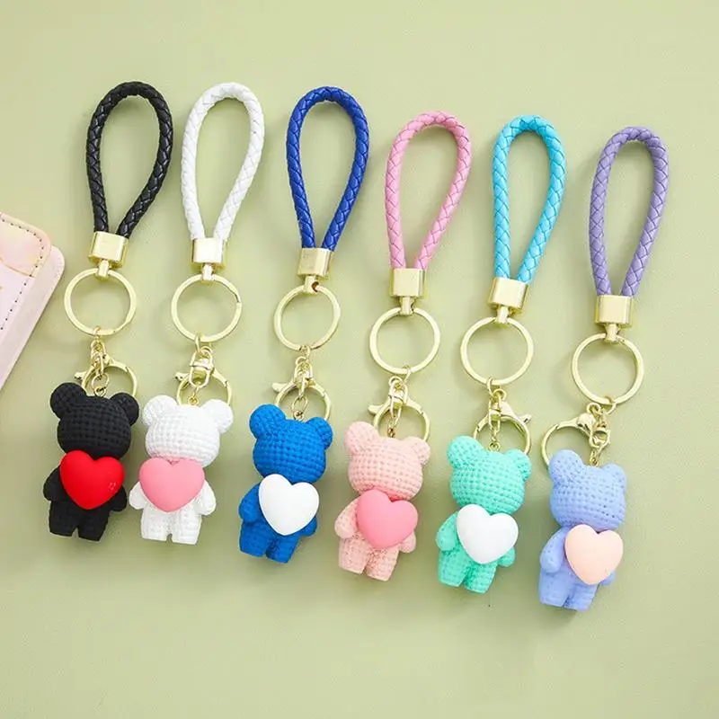 

Heart Bear Keychain Resin 3D Bear Ornaments Wristlet Keyring Holding Heart Mini Backpack Pendant Fashion Bag Accessories