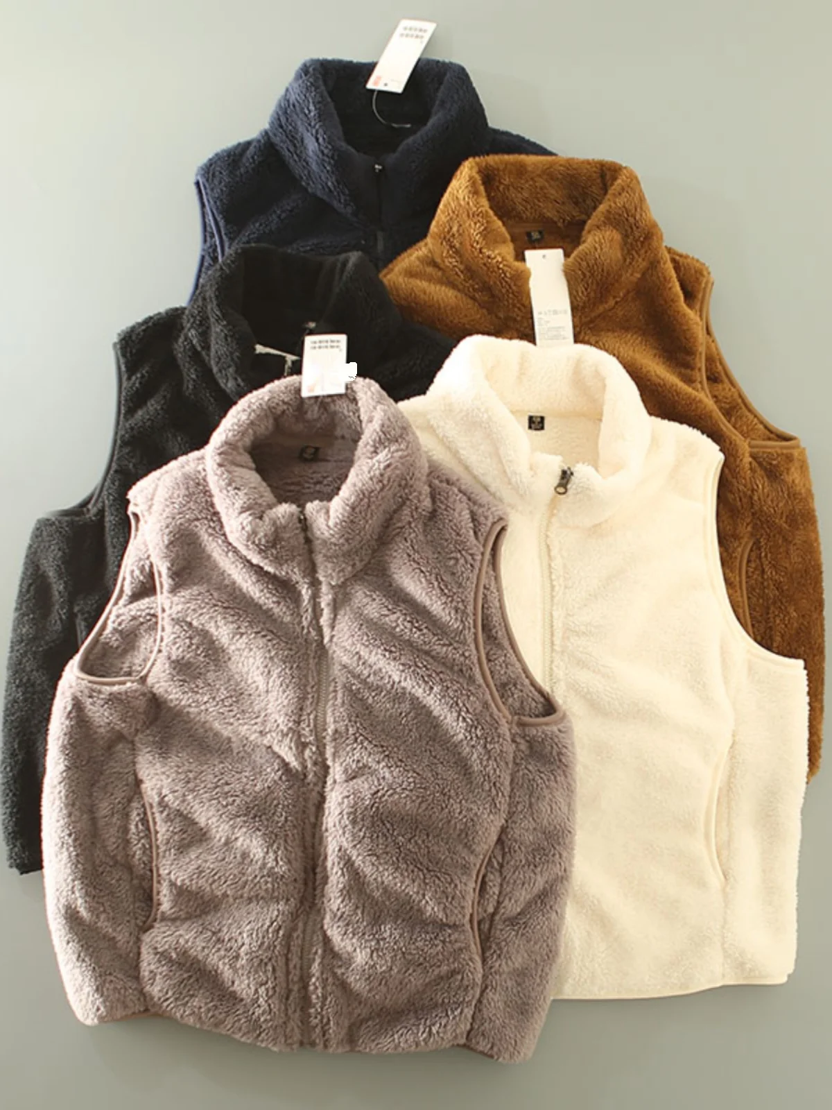 

Жилет из кораллового флиса с воротником-стойкой, теплый, мягкий, для пар, осенне-зимний, из полиэфирного волокна, на молнии, модный, универсальный