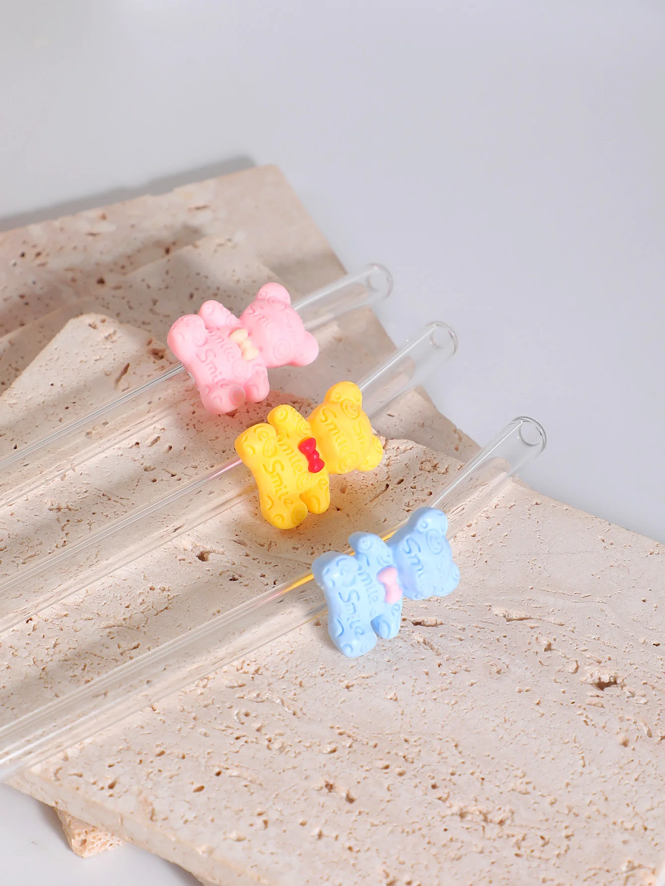 3/6 قطع من قش الزجاج الملون مع فيونكة، شفاطة منحنية قابلة لإعادة الاستخدام لشاي بوبا والمشروبات والكوكتيلات، هدية متجر الحلوى للنزهات والحفلات #4