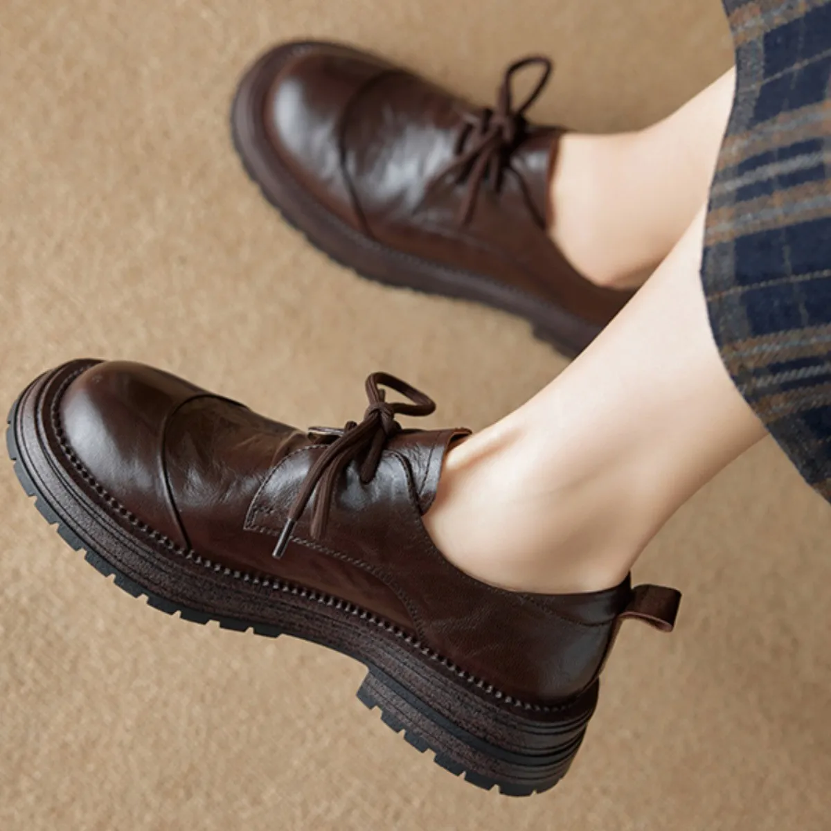 

Женские лоферы в стиле ретро, новинка весны 2026, роскошные брендовые кожаные оксфорды на толстой подошве, уличная рабочая обувь на платформе со шнуровкой