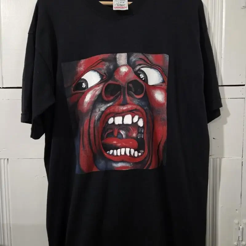 Vintage King Crimson Band T Shirt Album artwork Size Large Screen Stars