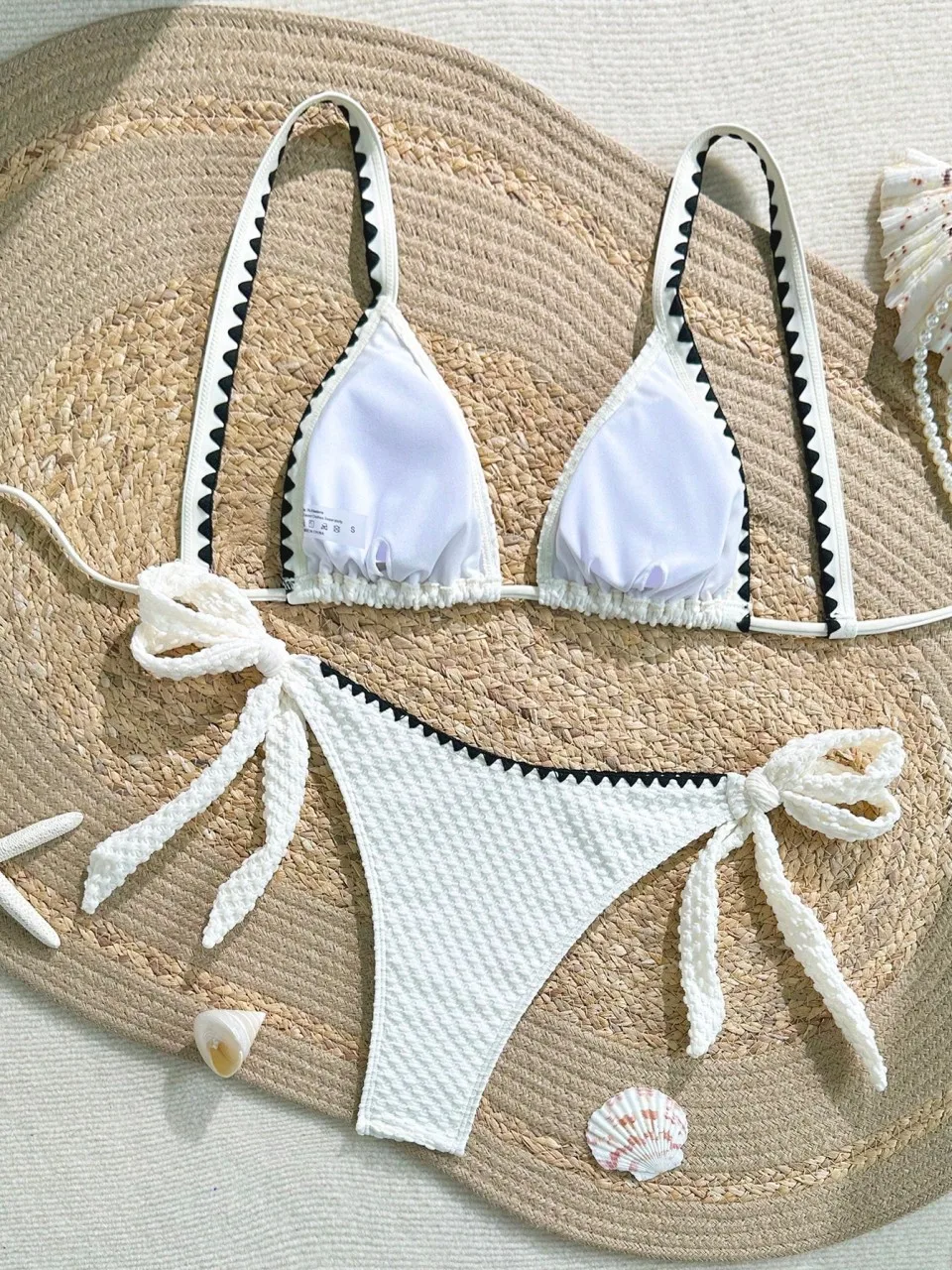 Strój kąpielowy typu stringi z paskami, wiązany, trójkątny, teksturowany, damski, na plażę, do pływania, kolekcja 2026.