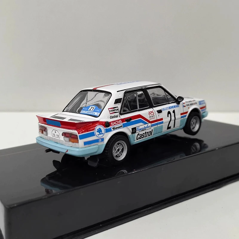 IXO Scala 1/43 130LR # 21 1988 Modello di auto di simulazione in lega Collezione statica Decorato Regali di festa Giocattoli Regalo souvenir