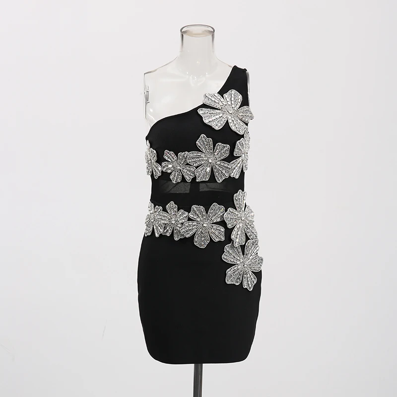 TWOTWINSTYLE solidne wyszczuplające łączone sukienki z aplikacjami dla kobiet ukośny kołnierzyk bez rękawów patchworkowa przezroczysta sukienka odzież damska